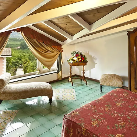 Rizzo And Hotel San Cipriano Picentino